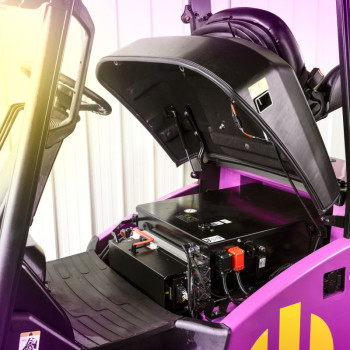 Electric forklift - CBH 2.0 | Mast 4500mm | AntOn by Jungheinrich